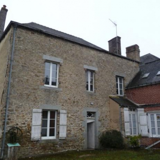  Immobilier des Deux Rives : Maison / Villa | ANDOUILLE (53240) | 180 m2 | 65 000 € 