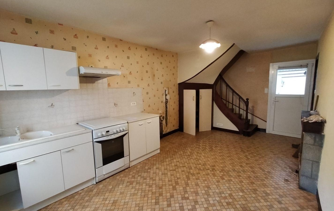 Immobilier des Deux Rives : House | LA CHAPELLE-AU-RIBOUL (53440) | 98 m2 | 80 500 € 
