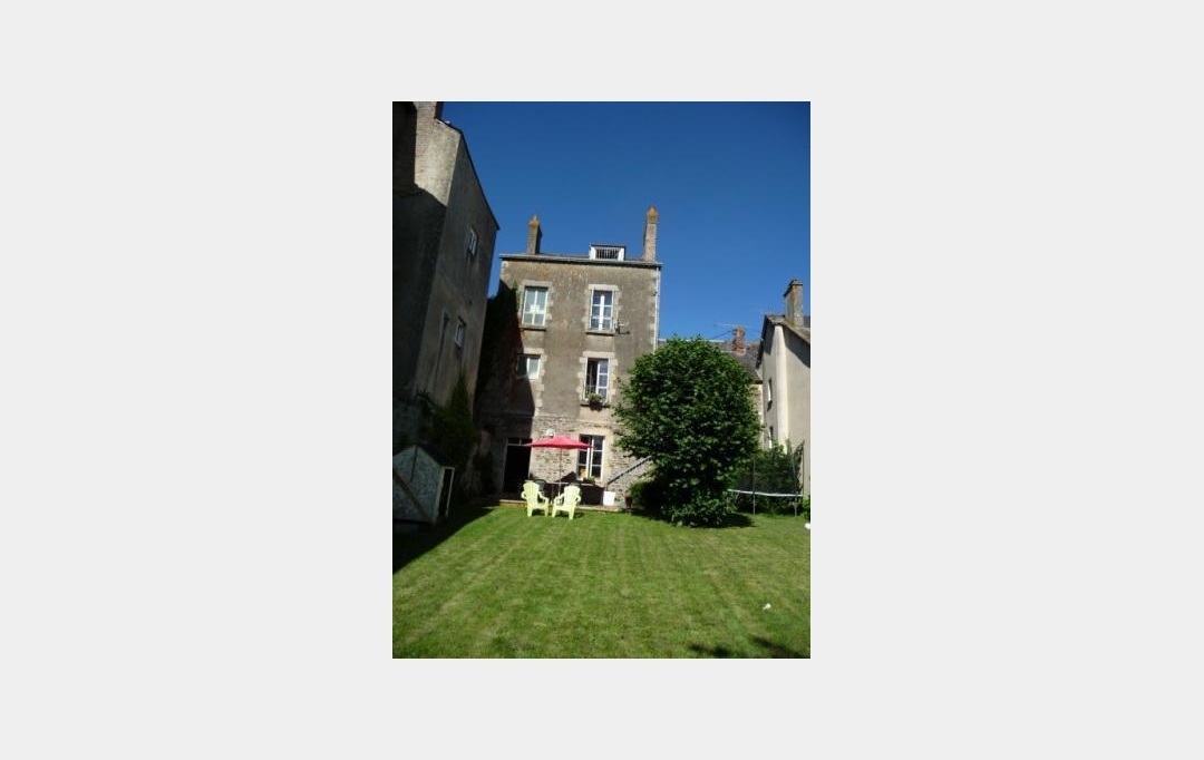 Immobilier des Deux Rives : Maison / Villa | PRE-EN-PAIL-SAINT-SAMSON (53140) | 170 m2 | 141 000 € 