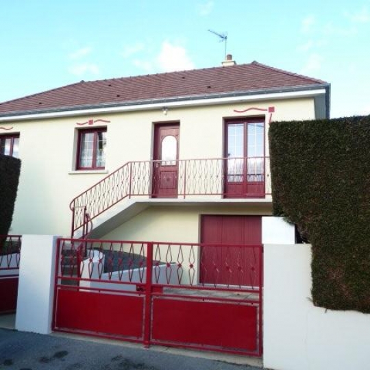  Immobilier des Deux Rives : Maison / Villa | VILLAINES-LA-JUHEL (53700) | 81 m2 | 500 € 