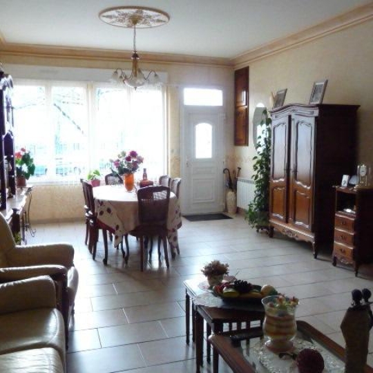  Immobilier des Deux Rives : Maison / Villa | VILLAINES-LA-JUHEL (53700) | 127 m2 | 101 000 € 