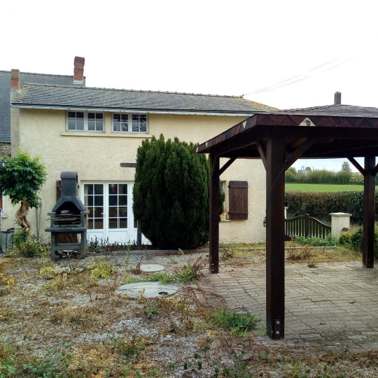  Immobilier des Deux Rives : Maison / Villa | JAVRON-LES-CHAPELLES (53250) | 118 m2 | 60 000 € 