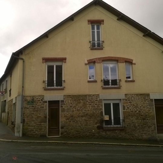 Immobilier des Deux Rives : Maison / Villa | GESVRES (53370) | 84.00m2 | 70 000 € 