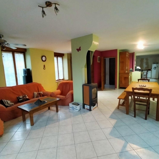  Immobilier des Deux Rives : Maison / Villa | CHAMPGENETEUX (53160) | 160 m2 | 137 000 € 