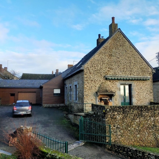  Immobilier des Deux Rives : Maison / Villa | CHAMPGENETEUX (53160) | 160 m2 | 137 000 € 
