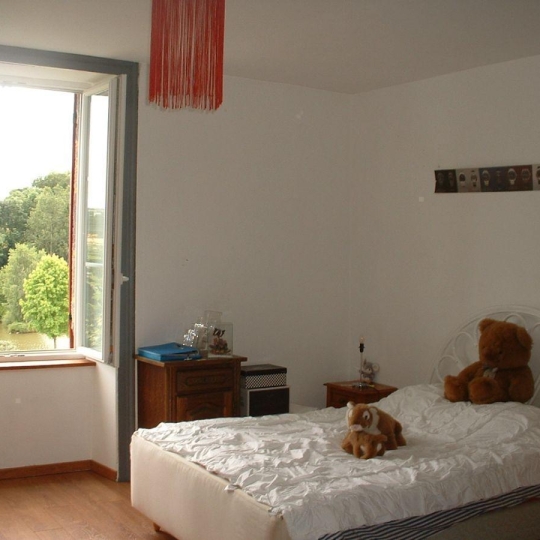  Immobilier des Deux Rives : Maison / Villa | SAINT-PAUL-LE-GAULTIER (72130) | 196 m2 | 218 400 € 