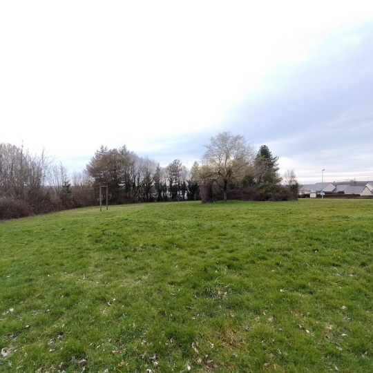 Immobilier des Deux Rives : Terrain | VILLAINES-LA-JUHEL (53700) | m2 | 65 000 € 