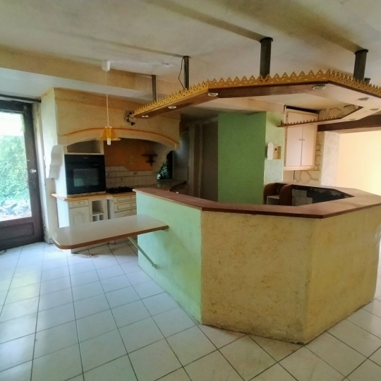  Immobilier des Deux Rives : Maison / Villa | LA CHAPELLE-AU-RIBOUL (53440) | 103 m2 | 32 500 € 