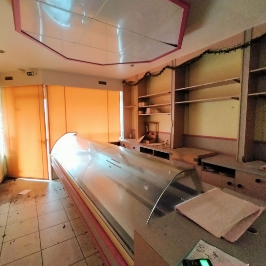 Immobilier des Deux Rives : Maison / Villa | VILLAINES-LA-JUHEL (53700) | 106.00m2 | 75 000 € 