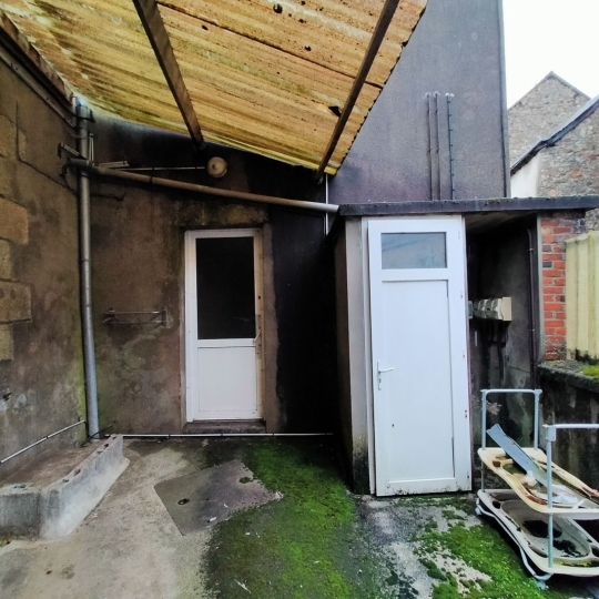 Immobilier des Deux Rives : Maison / Villa | VILLAINES-LA-JUHEL (53700) | 180 m2 | 90 500 € 