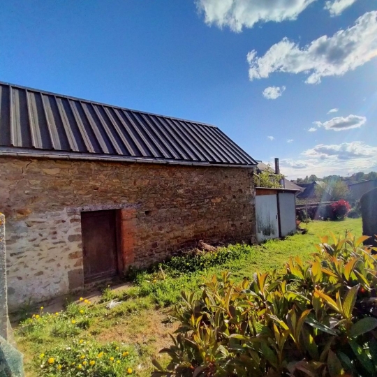 Immobilier des Deux Rives : Terrain | COURCITE (53700) | m2 | 11 000 € 
