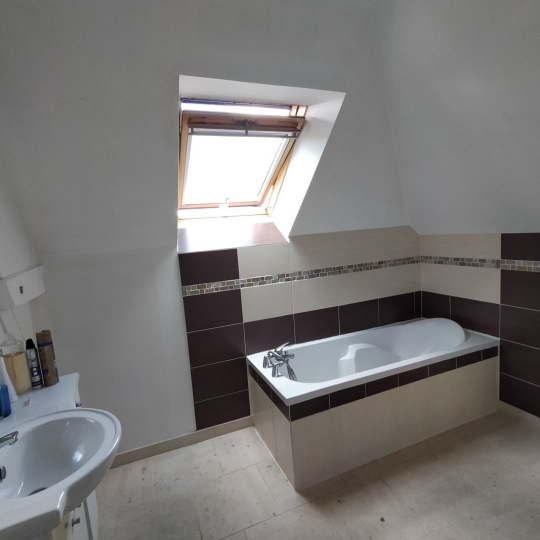  Immobilier des Deux Rives : Maison / Villa | MONT-SAINT-JEAN (72140) | 105 m2 | 117 000 € 