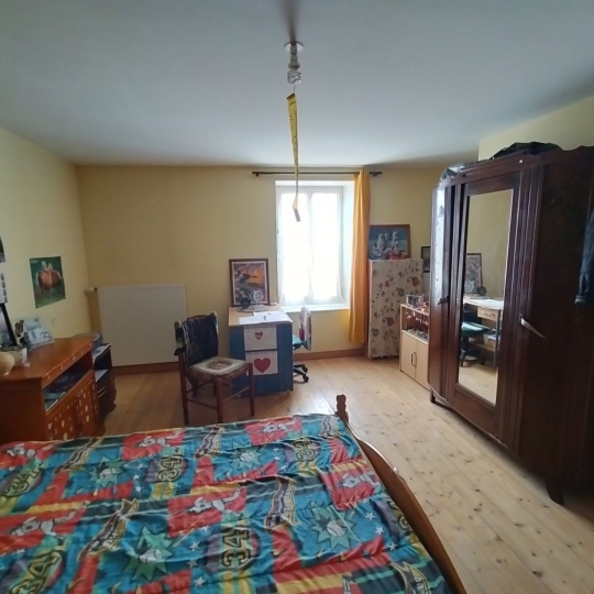  Immobilier des Deux Rives : Maison / Villa | SILLE-LE-GUILLAUME (72140) | 217 m2 | 142 000 € 