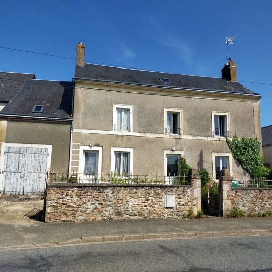 Immobilier des Deux Rives : Maison / Villa | SILLE-LE-GUILLAUME (72140) | 217.00m2 | 142 000 € 
