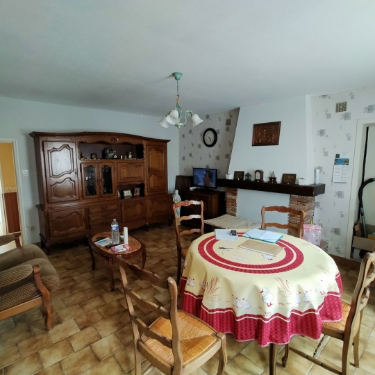  Immobilier des Deux Rives : House | VILLAINES-LA-JUHEL (53700) | 80 m2 | 63 000 € 