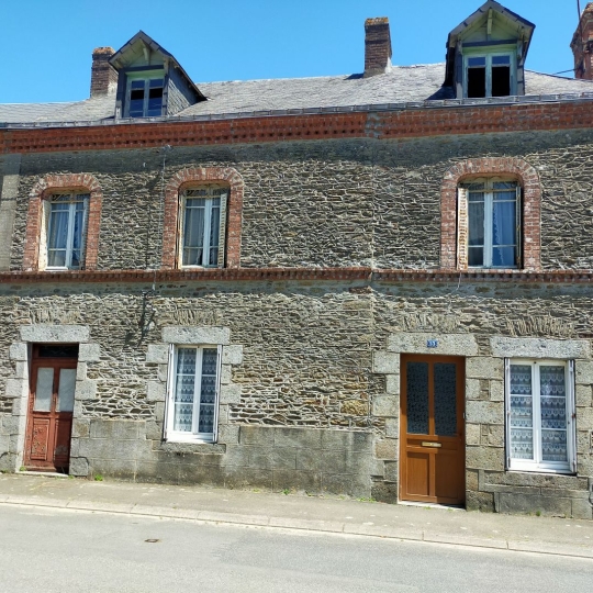 Immobilier des Deux Rives : Maison / Villa | LA CHAPELLE-AU-RIBOUL (53440) | 100.00m2 | 29 000 € 