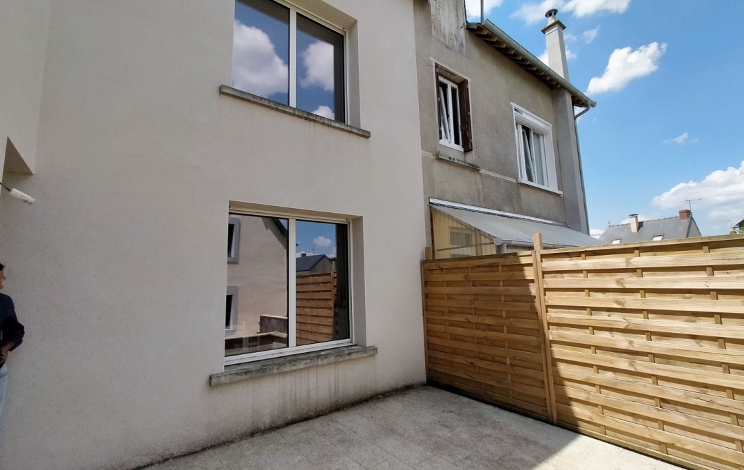 Immobilier des Deux Rives : Maison / Villa | SAINT-GERMAIN-DE-COULAMER (53700) | 144 m2 | 550 € 
