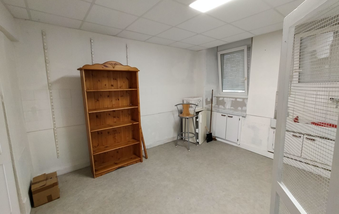 Immobilier des Deux Rives : Office | VILLAINES-LA-JUHEL (53700) | 0 m2 | 600 € 