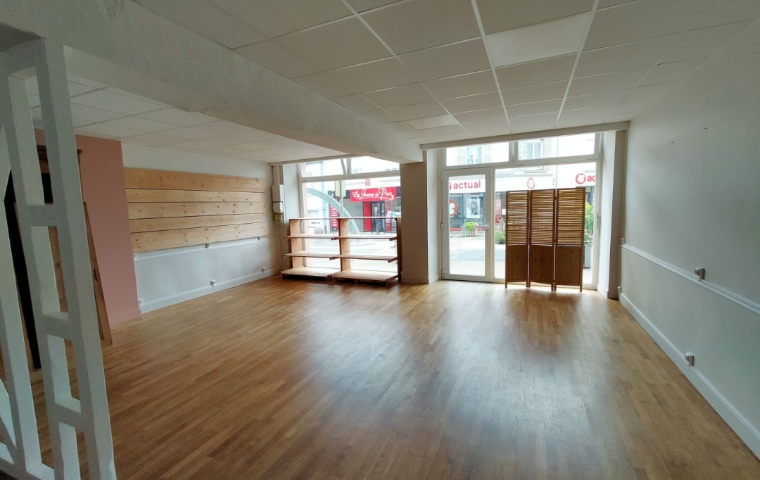 Immobilier des Deux Rives : Office | VILLAINES-LA-JUHEL (53700) | 0 m2 | 600 € 