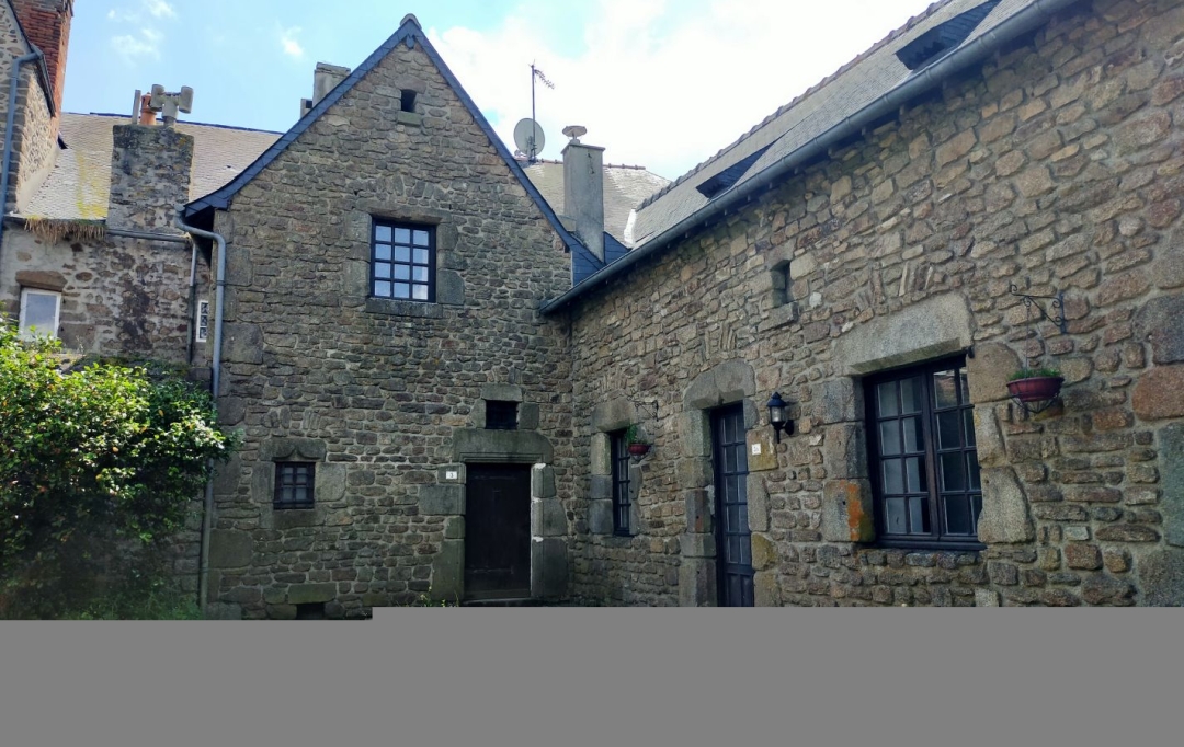 Immobilier des Deux Rives : Maison / Villa | COURCITE (53700) | 200 m2 | 122 000 € 