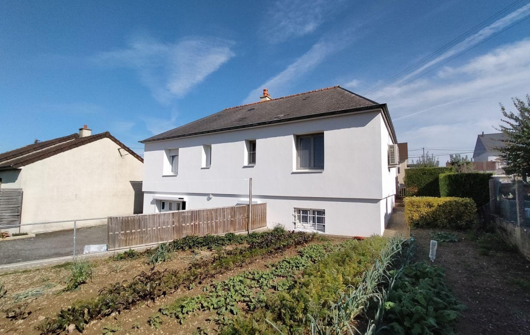 Immobilier des Deux Rives : House | COURCITE (53700) | 88 m2 | 135 000 € 