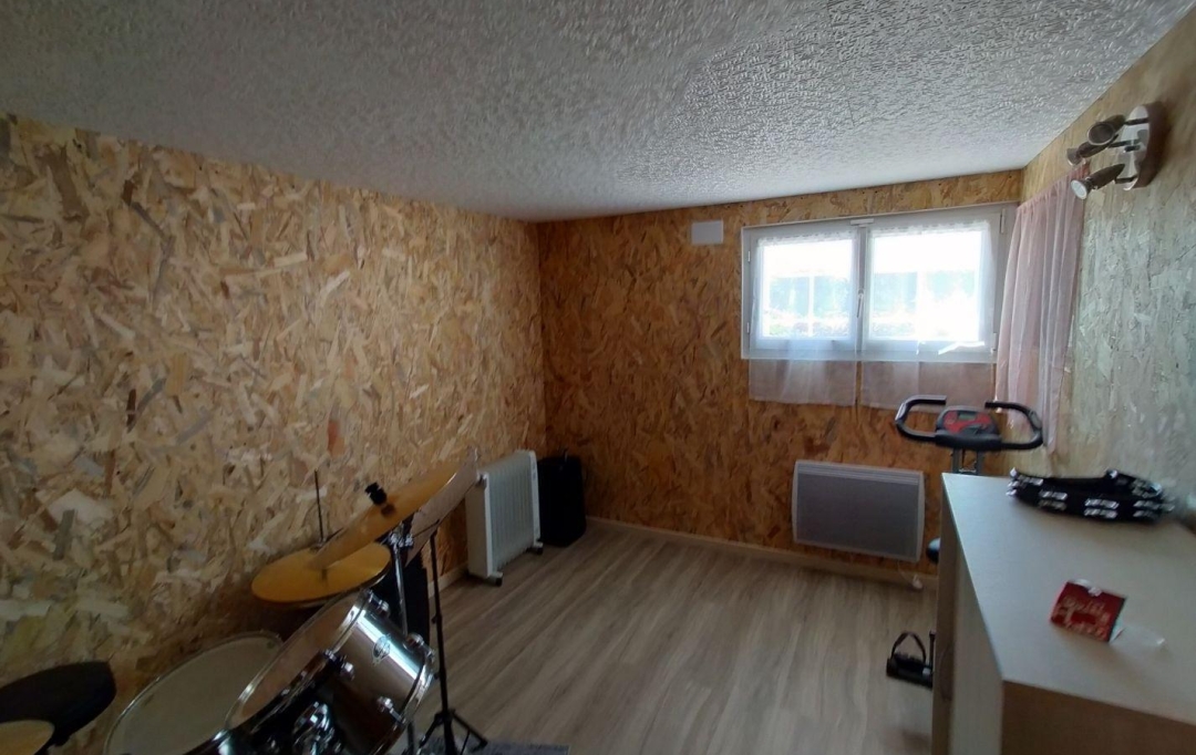 Immobilier des Deux Rives : House | COURCITE (53700) | 88 m2 | 135 000 € 