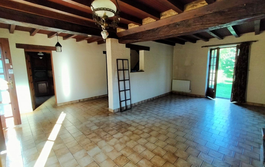 Immobilier des Deux Rives : Maison / Villa | CHAMPFREMONT (53370) | 134 m2 | 106 000 € 