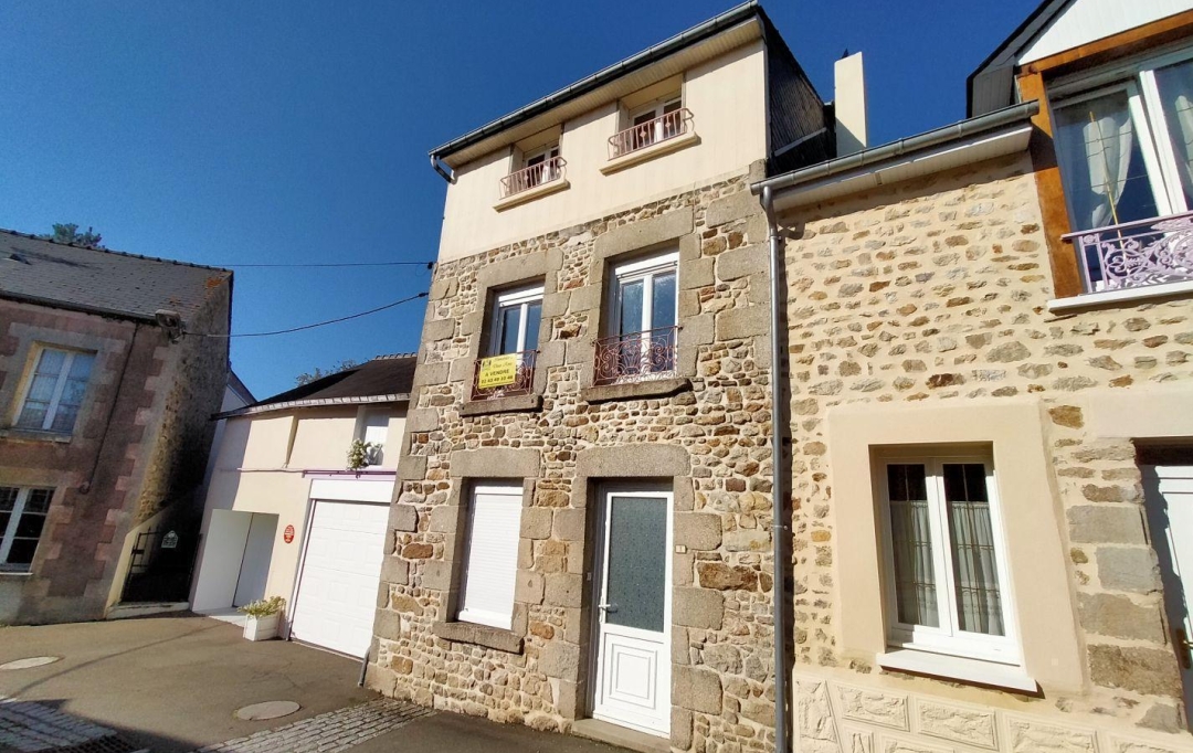 Immobilier des Deux Rives : Maison / Villa | VILLAINES-LA-JUHEL (53700) | 87 m2 | 70 000 € 