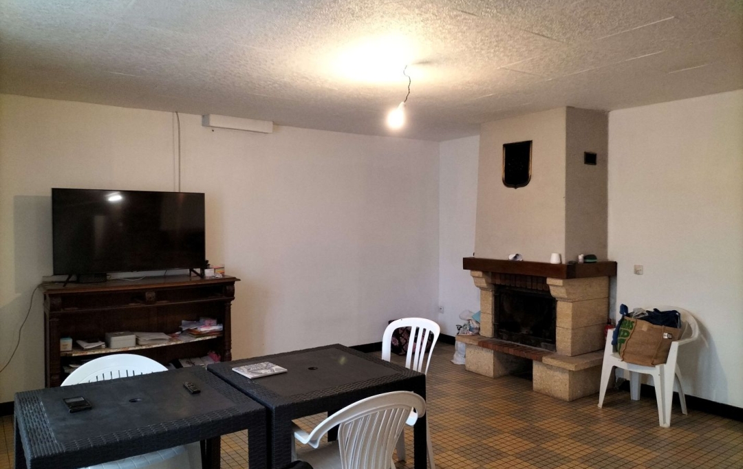 Immobilier des Deux Rives : Maison / Villa | GESVRES (53370) | 70 m2 | 64 000 € 