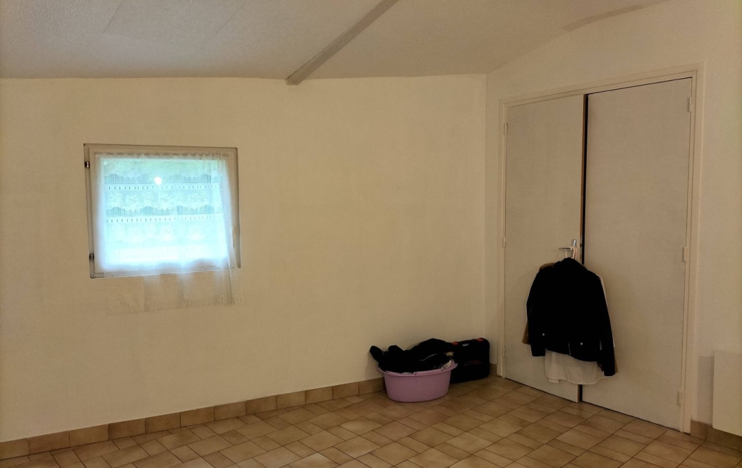 Immobilier des Deux Rives : Maison / Villa | GESVRES (53370) | 70 m2 | 64 000 € 