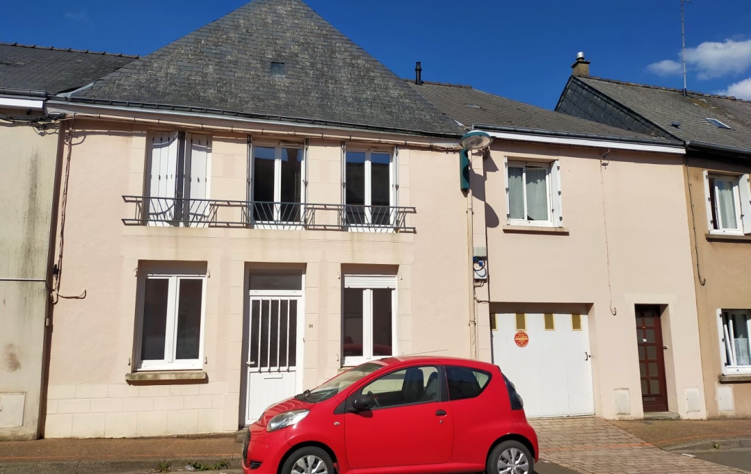 Immobilier des Deux Rives : Maison / Villa | VILLAINES-LA-JUHEL (53700) | 126 m2 | 96 000 € 