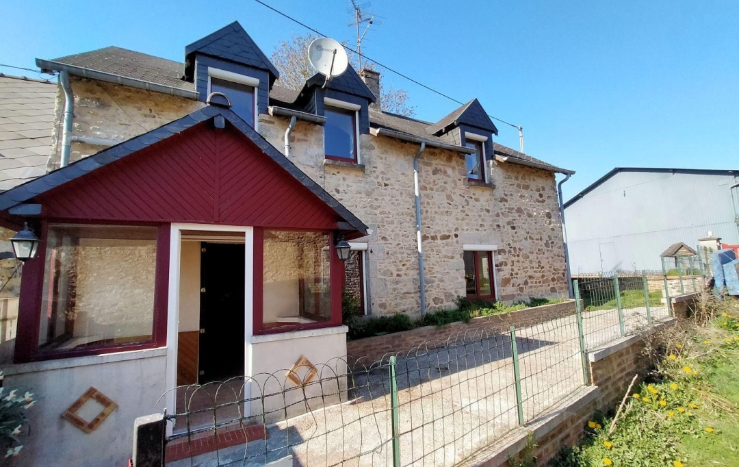 Immobilier des Deux Rives : Maison / Villa | JAVRON-LES-CHAPELLES (53250) | 95 m2 | 106 000 € 