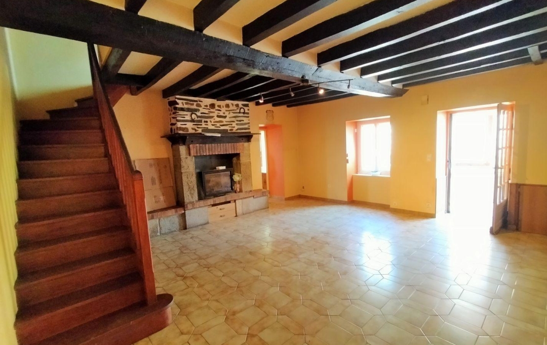Immobilier des Deux Rives : Maison / Villa | JAVRON-LES-CHAPELLES (53250) | 95 m2 | 96 000 € 