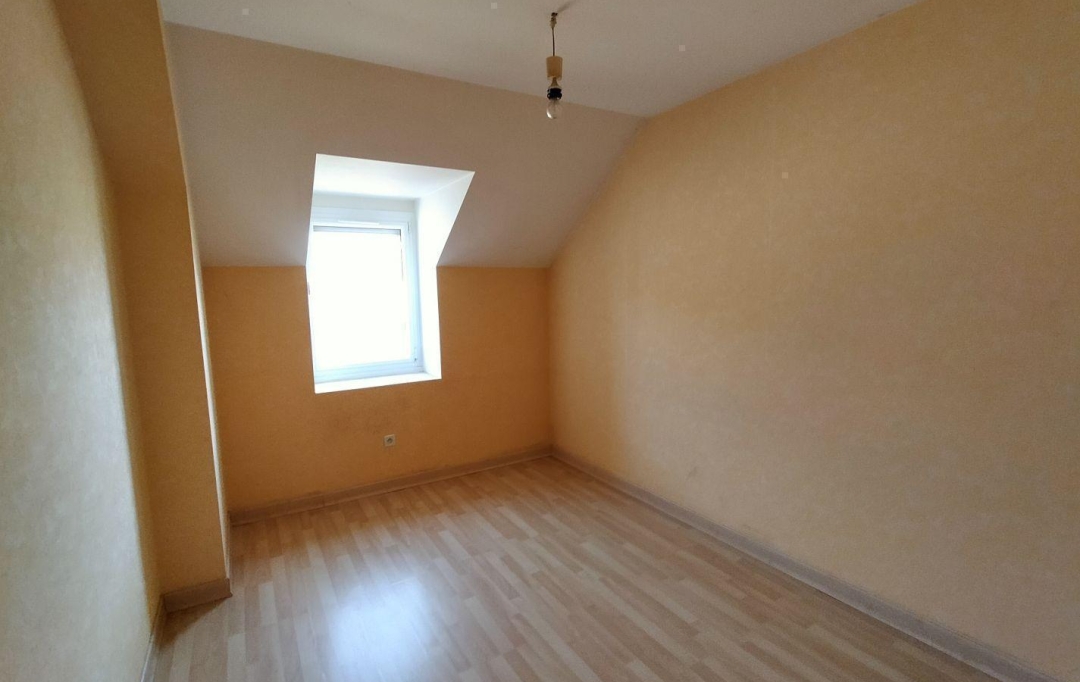 Immobilier des Deux Rives : Maison / Villa | JAVRON-LES-CHAPELLES (53250) | 95 m2 | 96 000 € 