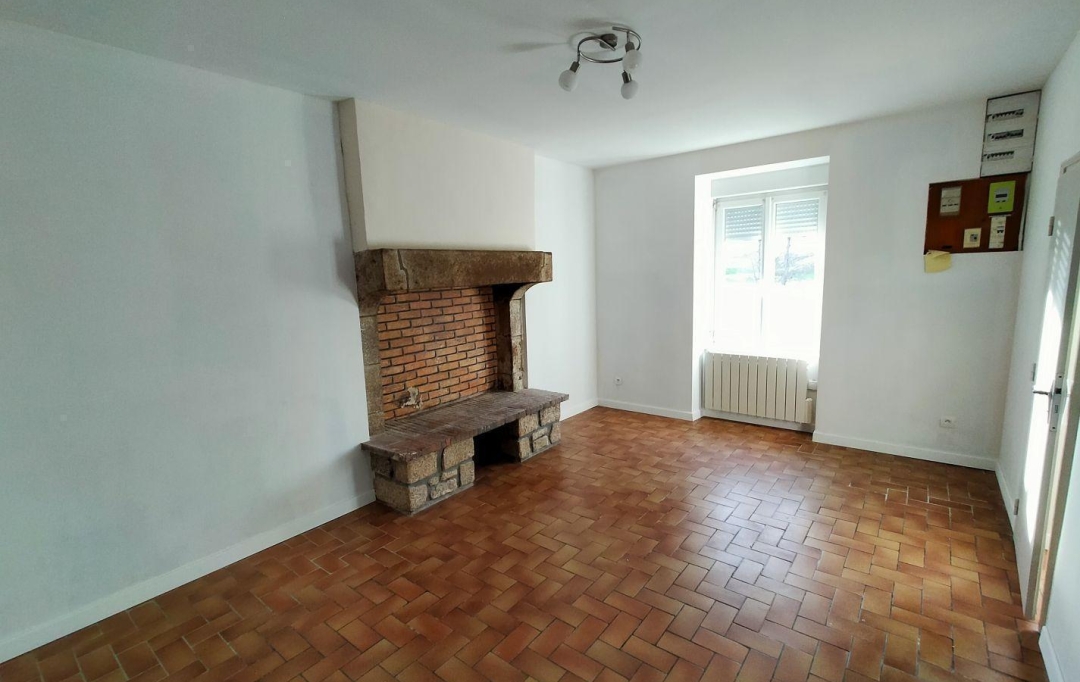 Immobilier des Deux Rives : Maison / Villa | AVERTON (53700) | 83 m2 | 65 000 € 