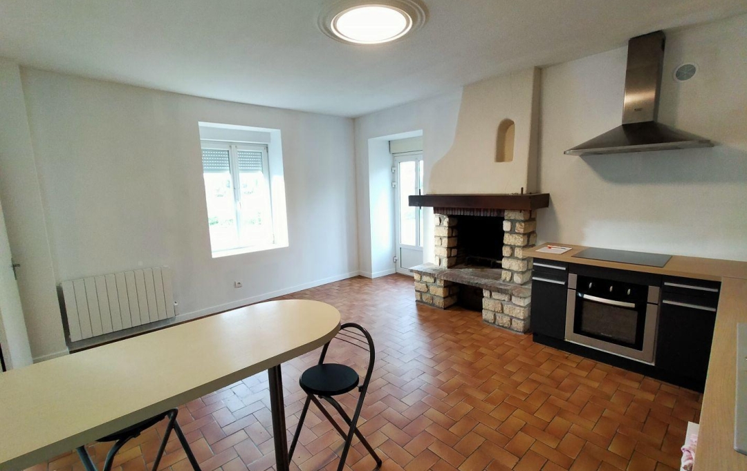 Immobilier des Deux Rives : Maison / Villa | AVERTON (53700) | 83 m2 | 65 000 € 