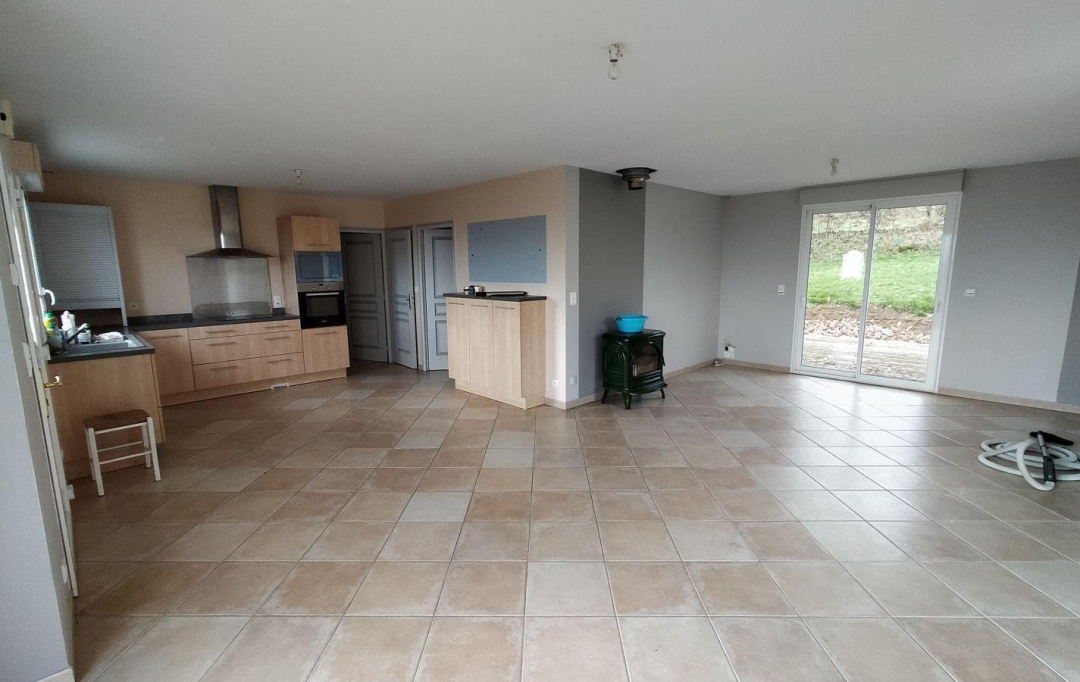 Immobilier des Deux Rives : Maison / Villa | CRENNES-SUR-FRAUBEE (53700) | 130 m2 | 167 500 € 