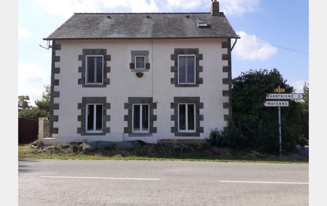 Immobilier des Deux Rives : Maison / Villa | SAINT-LOUP-DU-GAST (53300) | 174 m2 | 249 600 € 