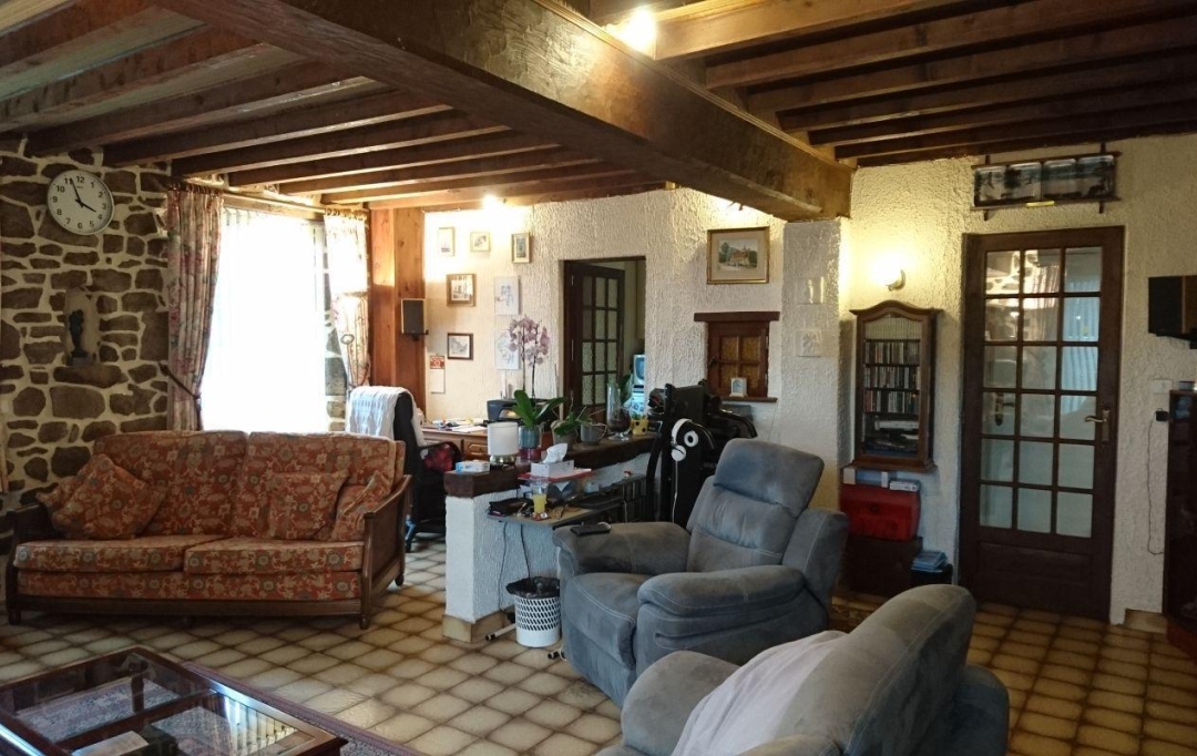 Immobilier des Deux Rives : Maison / Villa | SAINT-LOUP-DU-GAST (53300) | 174 m2 | 249 600 € 