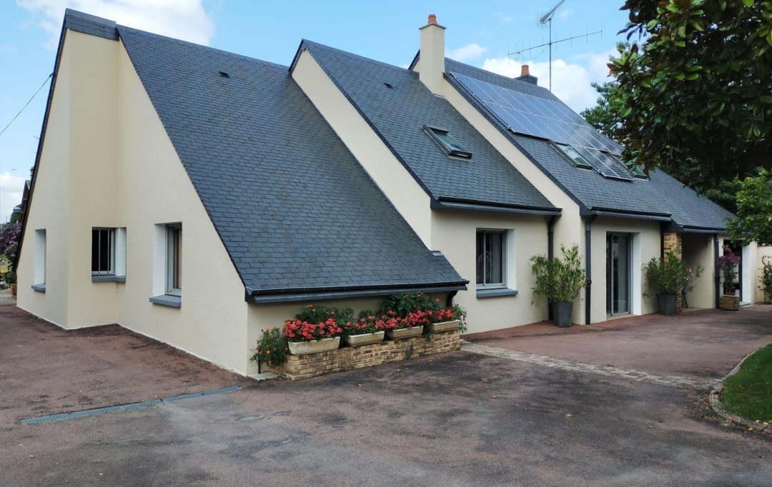 Immobilier des Deux Rives : Maison / Villa | VILLAINES-LA-JUHEL (53700) | 168 m2 | 280 800 € 