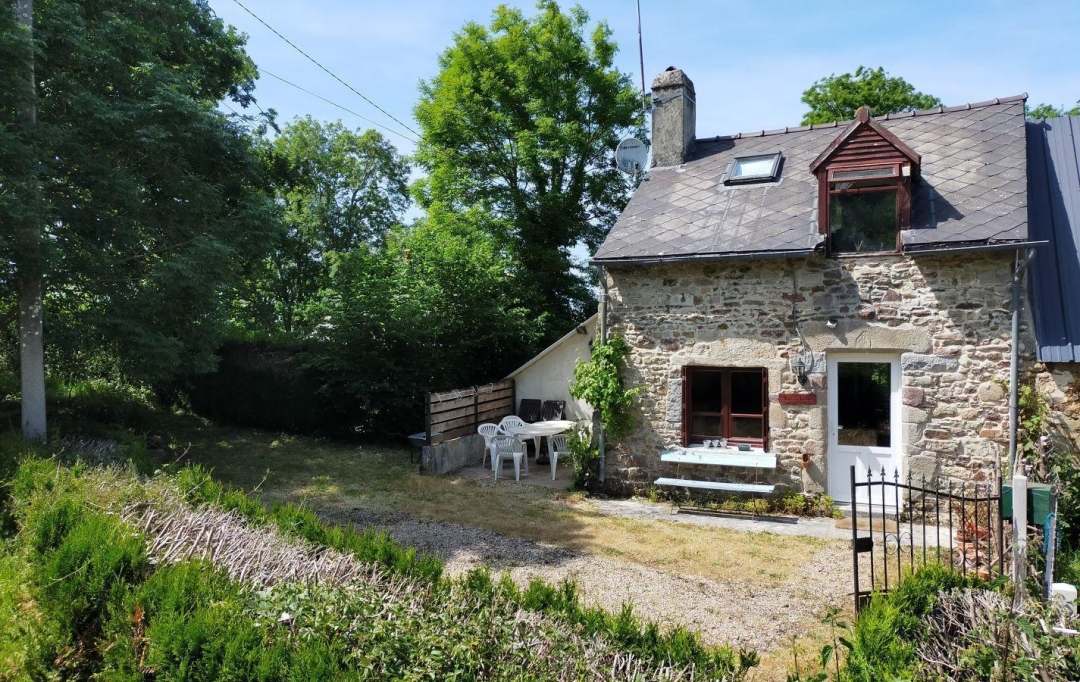 Immobilier des Deux Rives : Maison / Villa | VILLEPAIL (53250) | 65 m2 | 70 000 € 