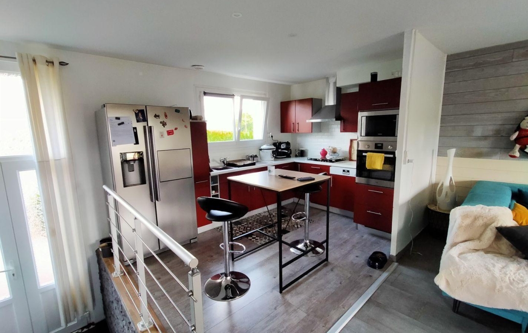 Immobilier des Deux Rives : Maison / Villa | VILLAINES-LA-JUHEL (53700) | 92 m2 | 132 000 € 