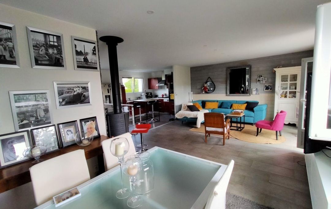 Immobilier des Deux Rives : Maison / Villa | VILLAINES-LA-JUHEL (53700) | 92 m2 | 132 000 € 