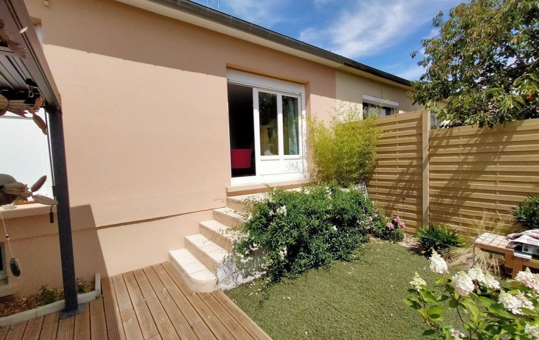 Immobilier des Deux Rives : Maison / Villa | VILLAINES-LA-JUHEL (53700) | 92 m2 | 132 000 € 