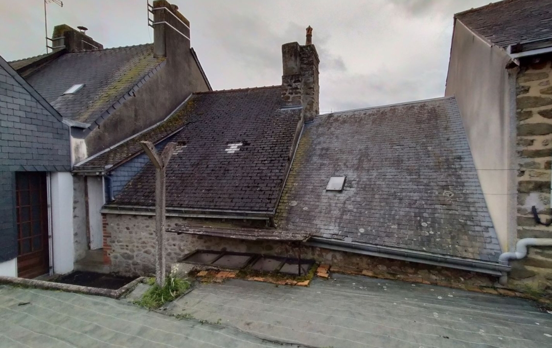 Immobilier des Deux Rives : Maison / Villa | VILLAINES-LA-JUHEL (53700) | 56 m2 | 23 000 € 