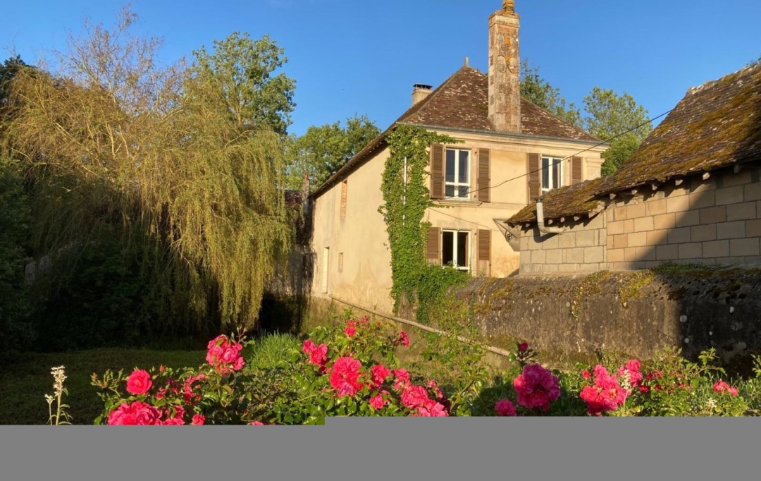 Immobilier des Deux Rives : Maison / Villa | BLEVES (72600) | 270 m2 | 359 000 € 