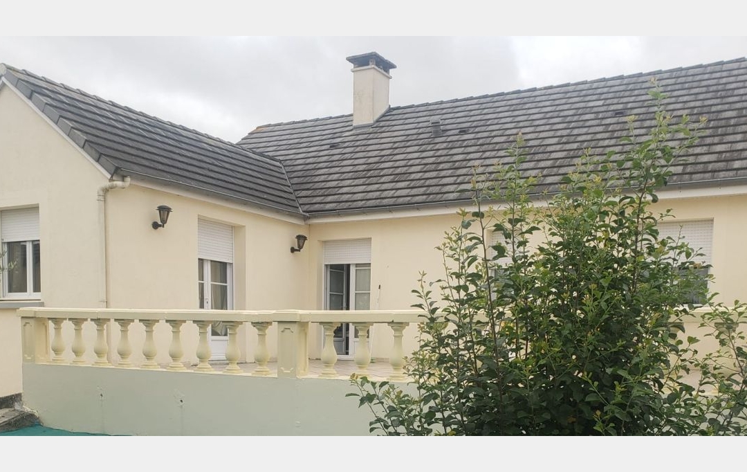 Immobilier des Deux Rives : Maison / Villa | VILLAINES-LA-JUHEL (53700) | 110 m2 | 178 000 € 