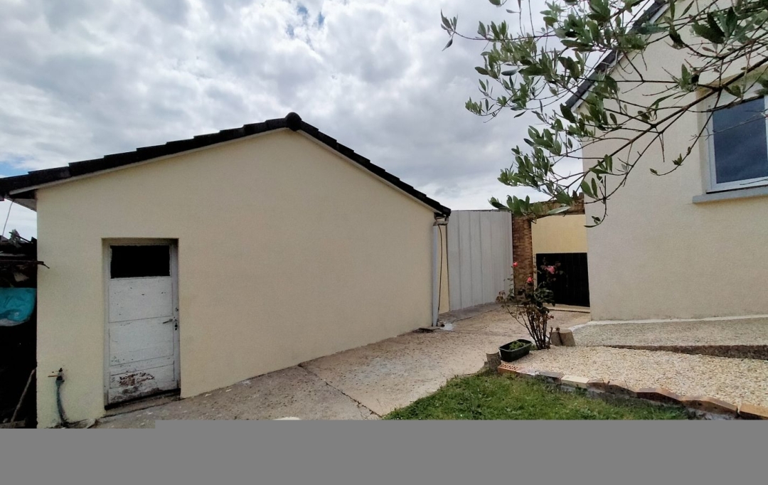 Immobilier des Deux Rives : Maison / Villa | VILLAINES-LA-JUHEL (53700) | 110 m2 | 178 000 € 