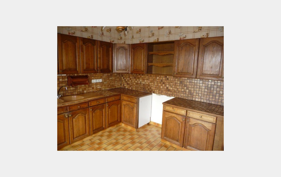 Immobilier des Deux Rives : Maison / Villa | VILLAINES-LA-JUHEL (53700) | 115 m2 | 85 500 € 