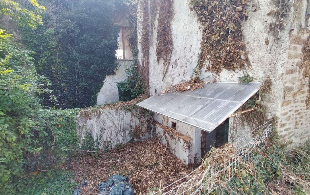 Immobilier des Deux Rives : Maison / Villa | LA CHAPELLE-AU-RIBOUL (53440) | 103 m2 | 32 500 € 